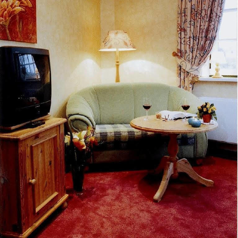 Hotel Am Steendamm 오이텐 외부 사진